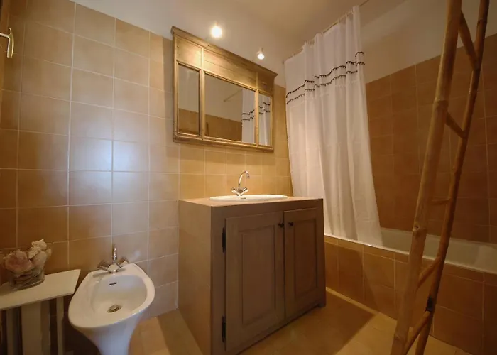 Mini-villa à 5 Minutes De La De Santa Giulia Villa *